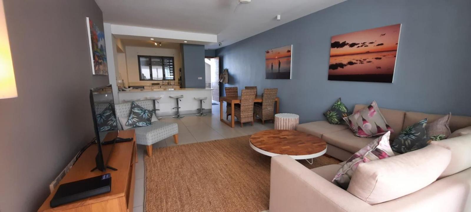 Beachwalk Deluxe Apartment - 50 Steps To The Beach كاب مالهيريوكْسْ المظهر الخارجي الصورة